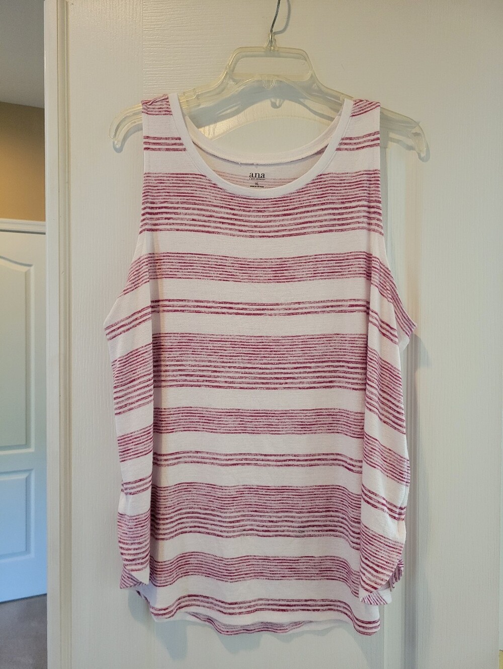 ANA Women's Sleeveless Top Size XL Red White Stripe Knit Tank Casual